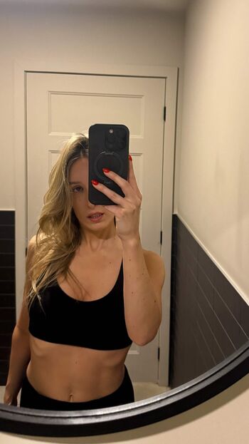 Full leaked Djmissshelton private onlyfans photo