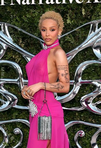 Full leaked Doja cat  page private onlyfans photo