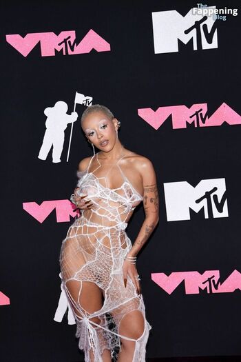 Full leaked Doja cat  page private onlyfans photo