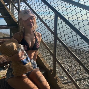 Full leaked Dollblush private onlyfans photo