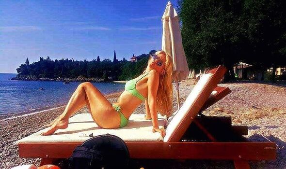 Full leaked Domace matorke milf ex yu  page private onlyfans photo