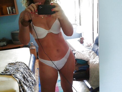 Full leaked Domace matorke milf ex yu private onlyfans photo