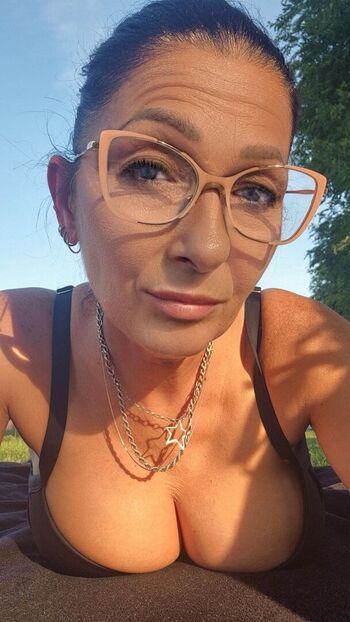 Full leaked Domace matorke milf ex yu private onlyfans photo
