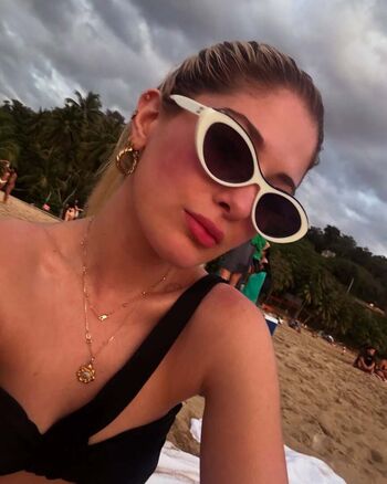 Full leaked Donya dadrasan private onlyfans photo