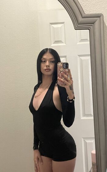 Full leaked Dopeheadmariee private onlyfans photo
