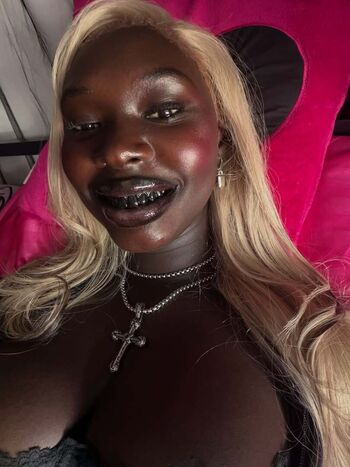 Full leaked Doshadeng private onlyfans photo