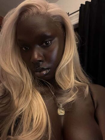 Full leaked Doshadeng private onlyfans photo