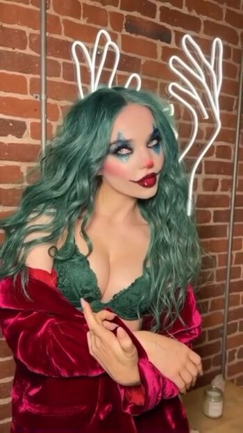 Dove Cameron