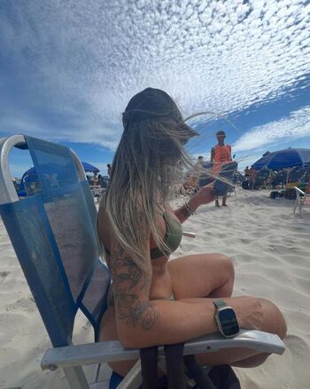 Dra. Thatiane Oliveira