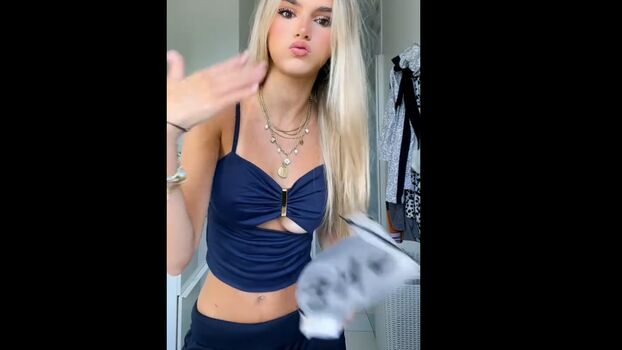 Full leaked Drn romane private onlyfans photo