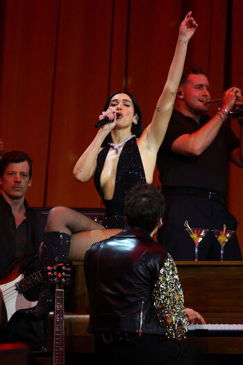 Dua Lipa
