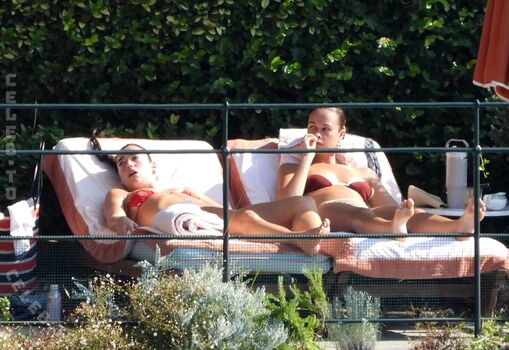 Full leaked Dua lipa  page private onlyfans photo