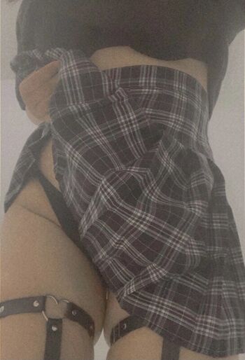 Full leaked E bxnny private onlyfans photo