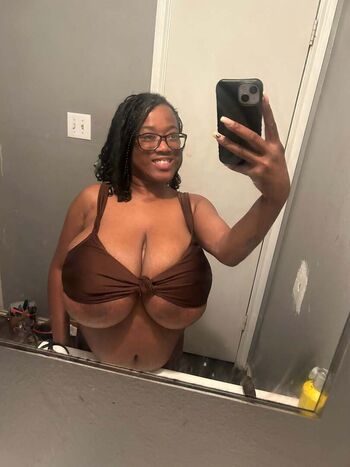Full leaked Ebony dreams private onlyfans photo