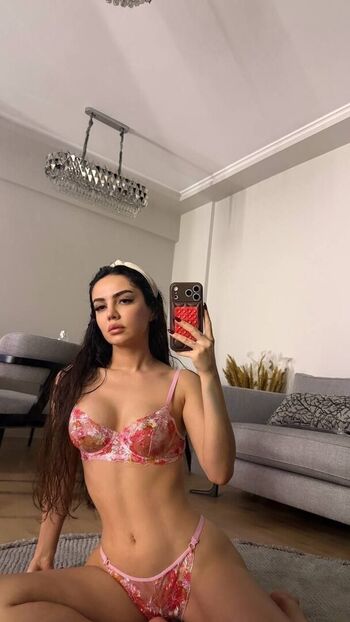 Full leaked Ece ronay private onlyfans photo