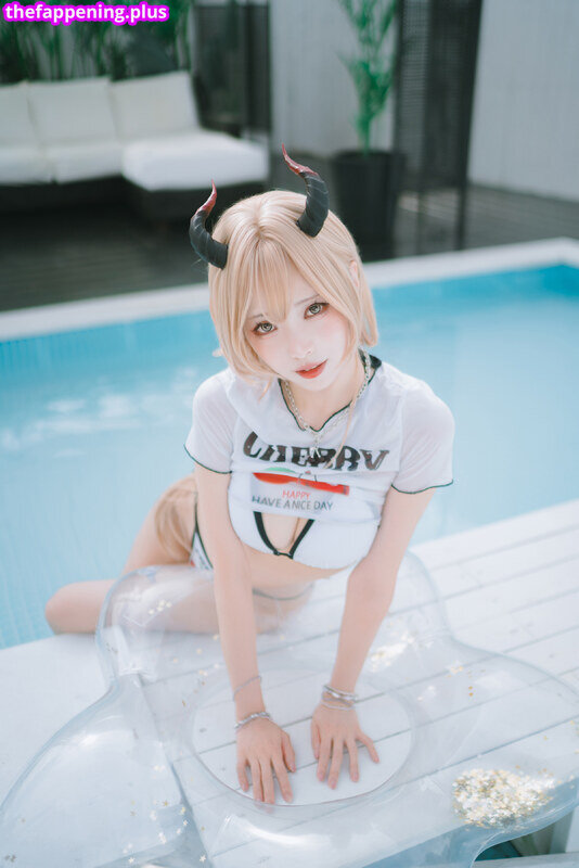 Ely Cosplay / Ely_eee / eeelyeee Фото оголеного OnlyFans #337