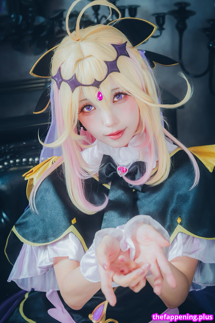 Ely Cosplay / Ely_eee / eeelyeee ヌードOnlyFans写真 #355