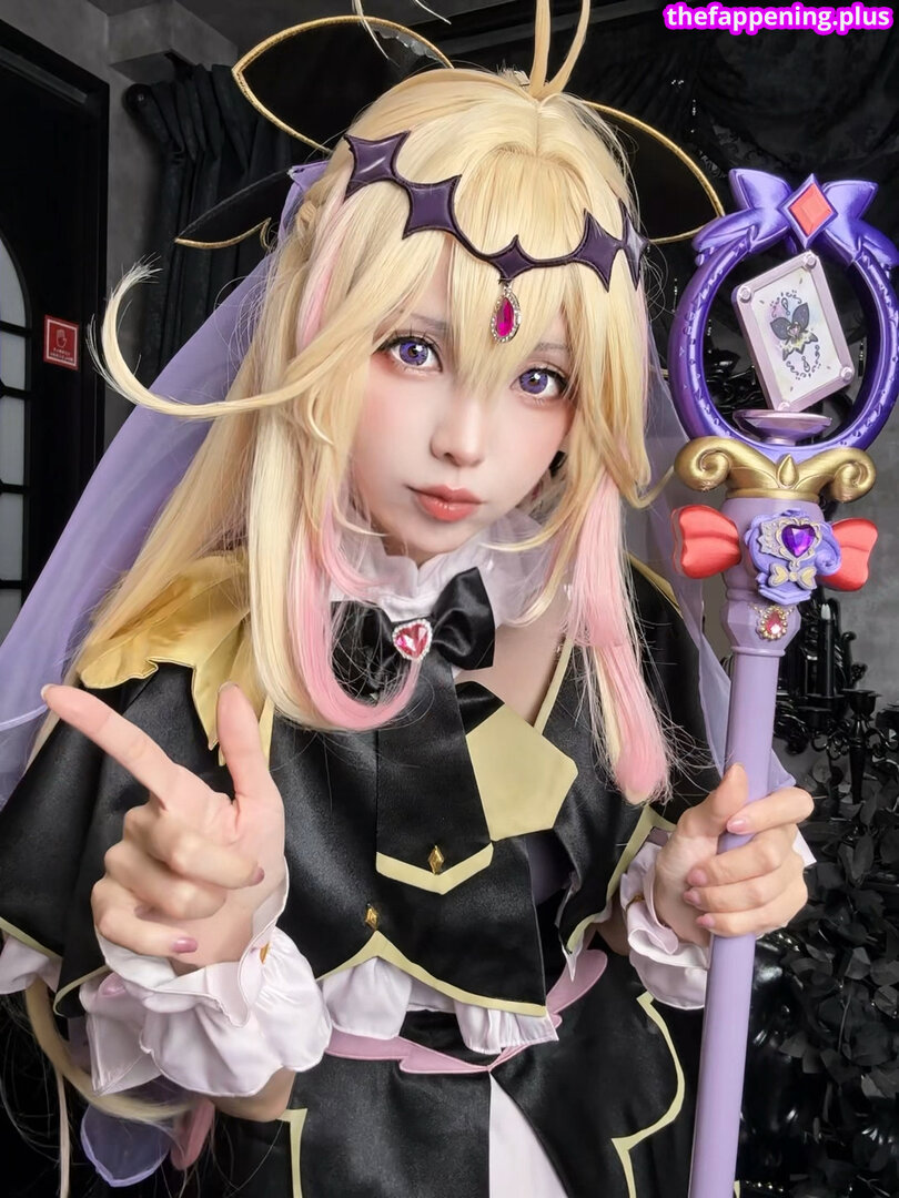 Ely Cosplay / Ely_eee / eeelyeee Nahá OnlyFans fotografie #381