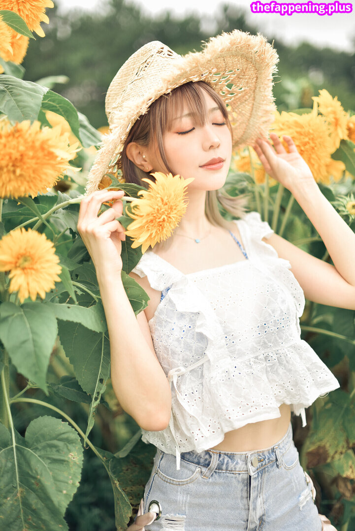 Ely Cosplay / Ely_eee / eeelyeee Фото обнажённых OnlyFans #446