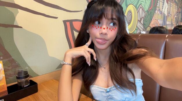 Eeeveenara