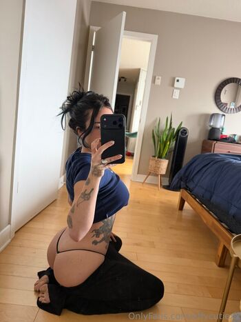Full leaked Effycutiexx private onlyfans photo