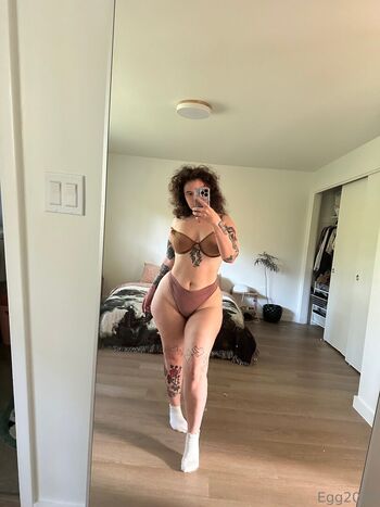 Full leaked Egg private onlyfans photo