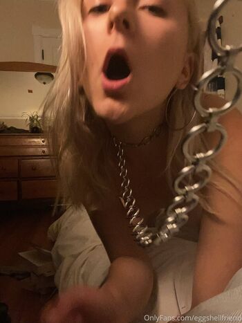 Full leaked Eggshellfriend private onlyfans photo