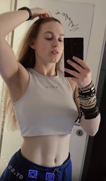 Full leaked Einfachnurchristiinaa private onlyfans photo