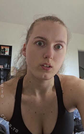 Full leaked Einfachnurchristiinaa private onlyfans photo