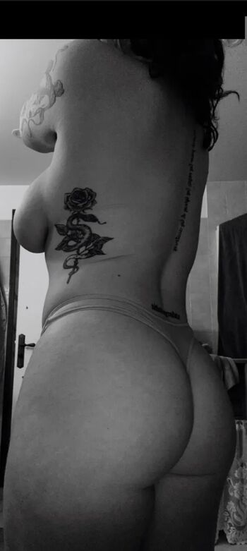 Full leaked Eivalf private onlyfans photo