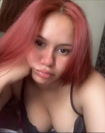 Full leaked Honeypuu / private onlyfans photo