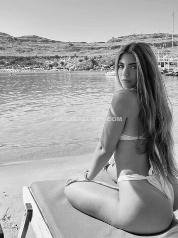 Full leaked Elabeeri private onlyfans photo