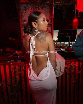 Full leaked Elajustright private onlyfans photo
