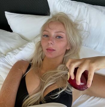 Full leaked Elanamaii private onlyfans photo