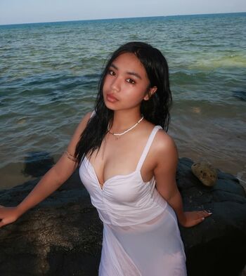 Full leaked Elara lyyy private onlyfans photo
