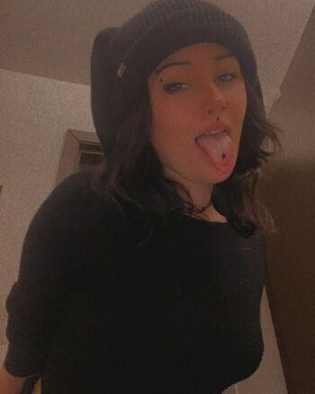 Full leaked Eldrtichwhorror private onlyfans photo
