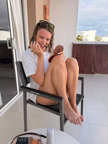 Full leaked Eleanor mae private onlyfans photo