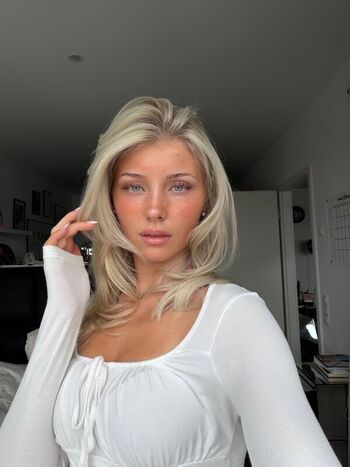 Full leaked Elena zbt private onlyfans photo