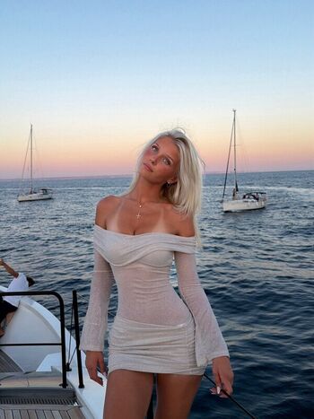 Full leaked Elena zbt private onlyfans photo