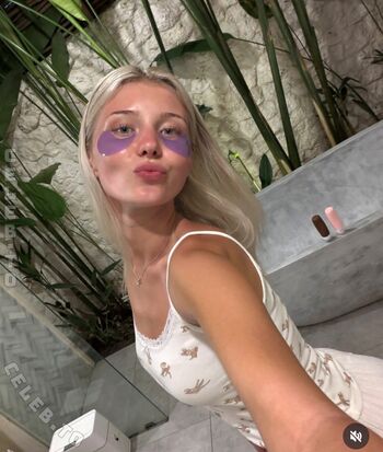 Full leaked Elena zoe private onlyfans photo