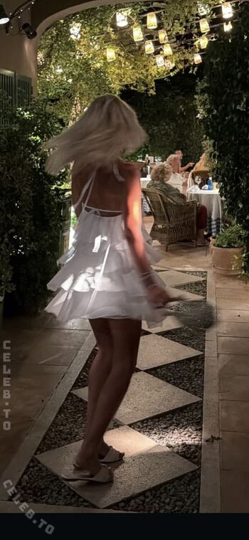 Full leaked Elena zoe private onlyfans photo