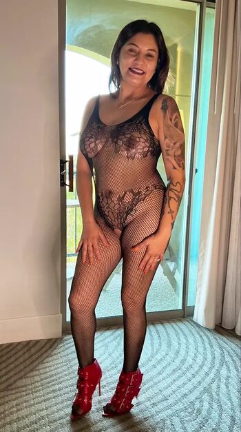 Full leaked Elenareals private onlyfans photo