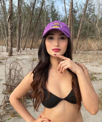 Full leaked Elenyta paloma private onlyfans photo