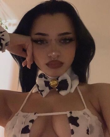 Full leaked Elfyhsq private onlyfans photo