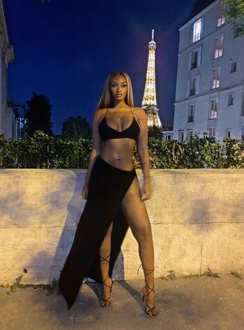 Full leaked Elinda san page private onlyfans photo