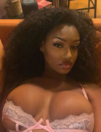 Full leaked Elindasan private onlyfans photo