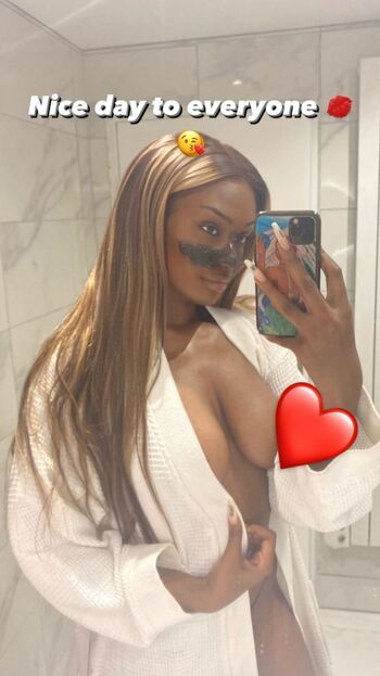 Full leaked Elindasan private onlyfans photo