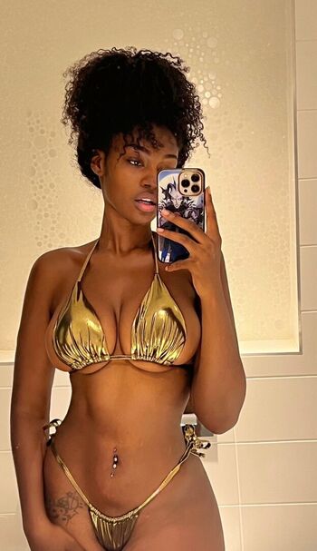 Full leaked Elindasan private onlyfans photo