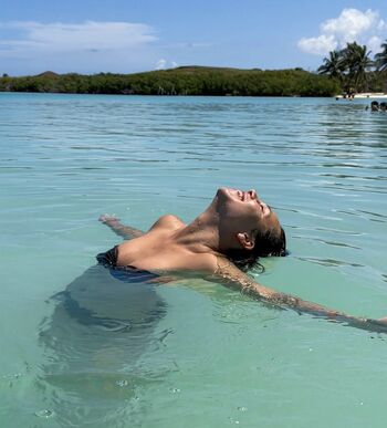 Full leaked Elise cm private onlyfans photo