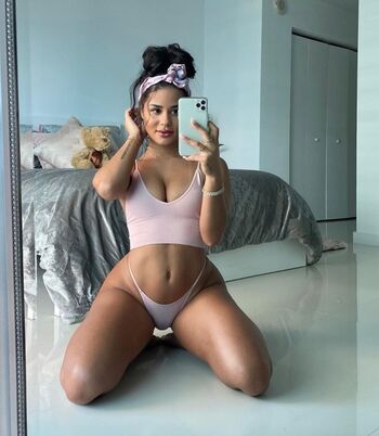 Full leaked Elise henry private onlyfans photo
